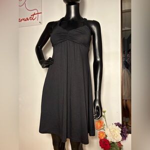 Elegant Black Sleeveless Dress